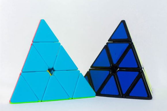 פירמינקס QiYi Pyraminx - Cubingisrael קובייה הונגרית מגנטית פירמידה פירמינקס מגנטית מיוחדת קוביות הונגריות בכל הגדלים והצורות