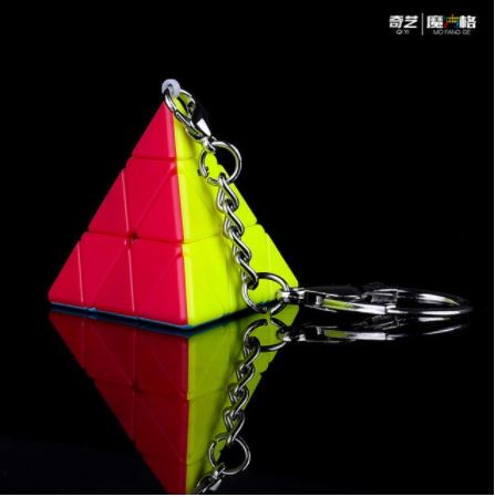 Pyraminx Keychain - מחזיק מפתחות פירמינקס