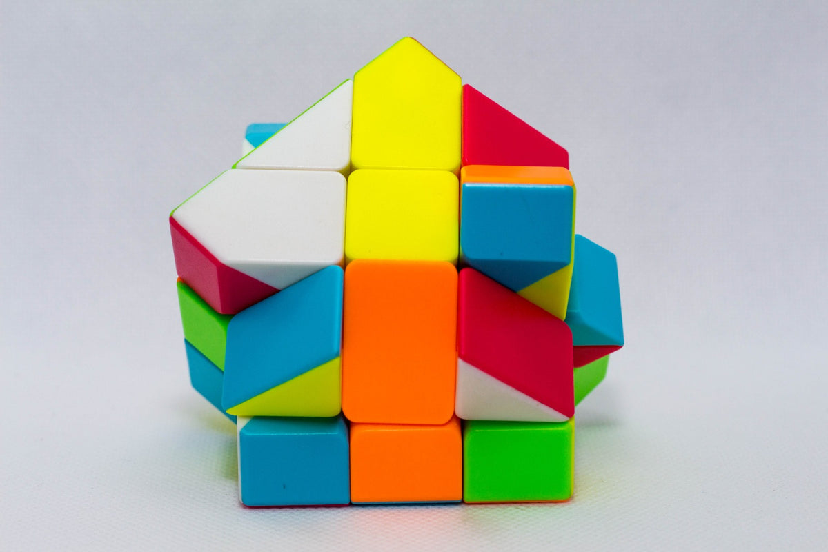 Fisher cube - Cubingisrael קובייה הונגרית מקצועית מיוחדות קוביות מיוחדות בכל הגדלים והצורות 3על3 קובייה הונגרית מיוחדת חנות קוביות הונגריות ישראל